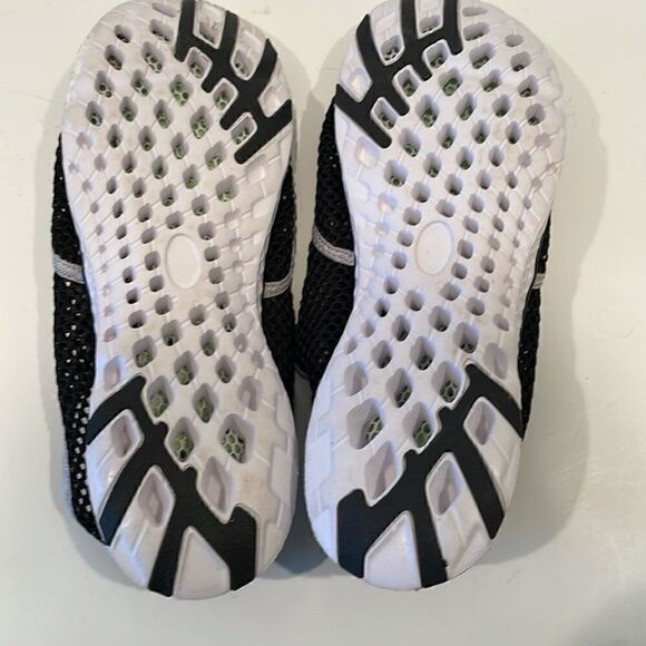 NEW Water Beach Pool Mesh Shoes Men's Size 9 - Picture 6 of 7